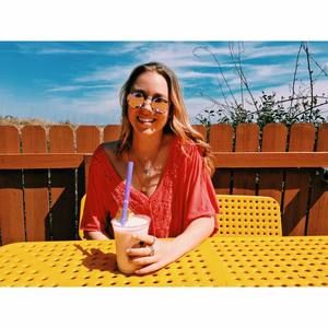 Meet your Posher, Caroline