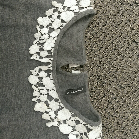 Lady like wool top! - Picture 3 of 3