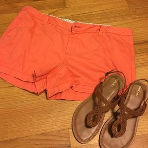 Cute peach shorts👓