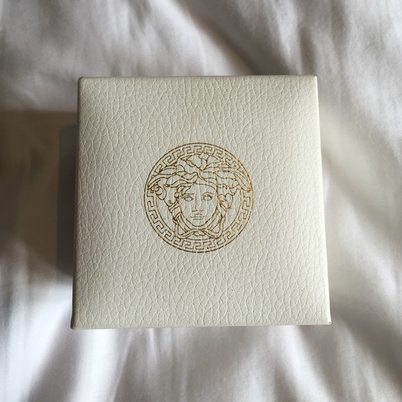 Versace Ring - Picture 2 of 3