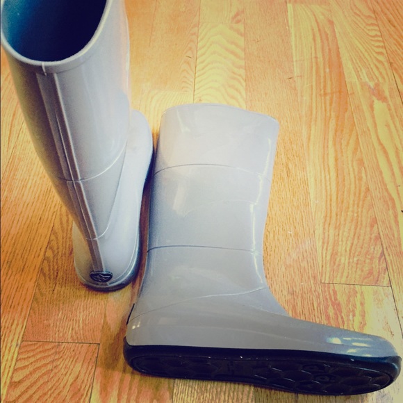 Gray Rain Boot