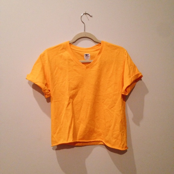 vintage style crop top