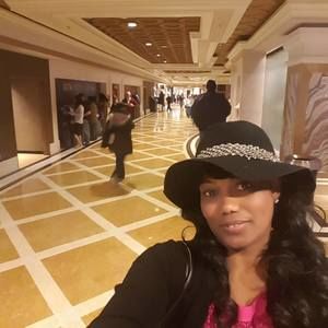 Meet your Posher, Lucy