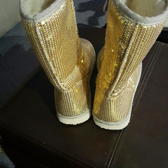 Gold sequined  boots - Picture 2 of 2