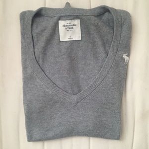 Gray Abercrombie & Fitch Knit Sweater