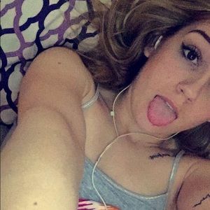 Meet your Posher, Rebecca