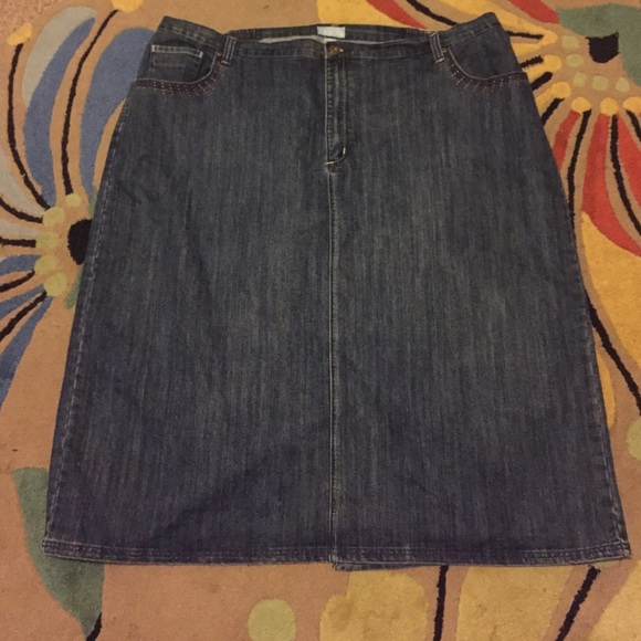 Plus size jean skirt