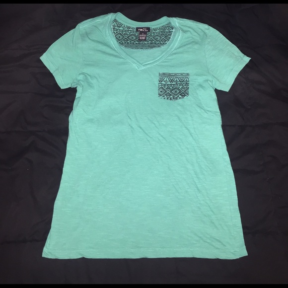 NOT VS‼️ Rue 21 Tribal Tee