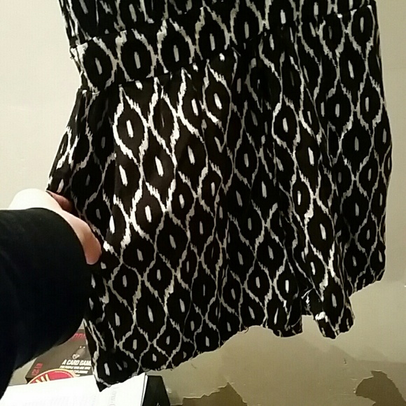 Romper - Picture 2 of 3
