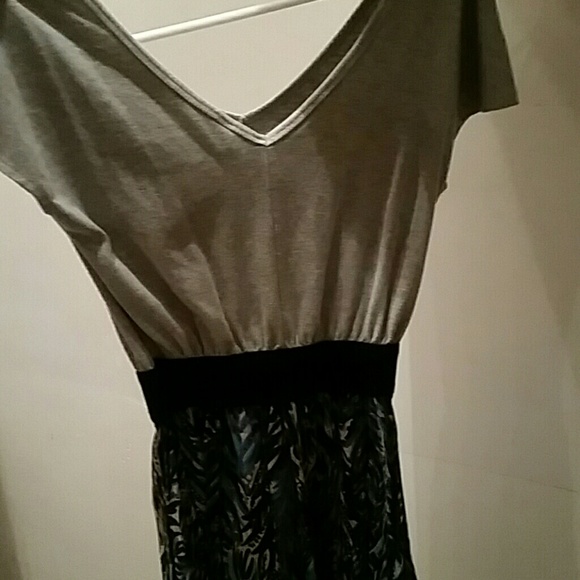 Dress - Picture 4 of 4