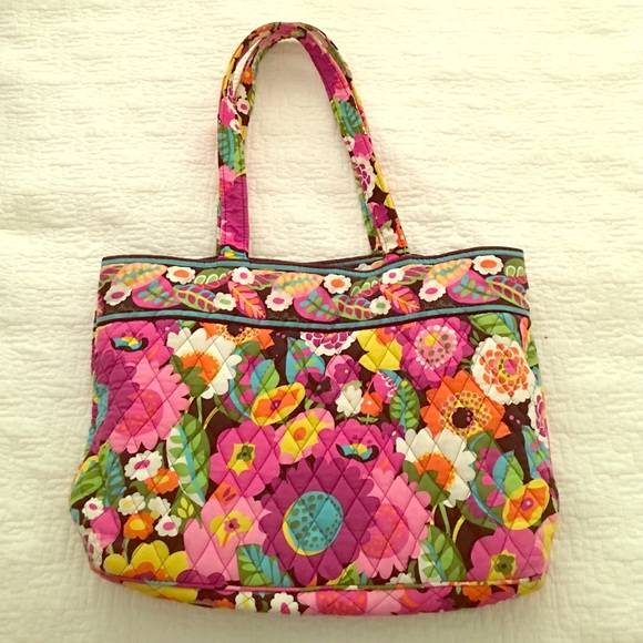 Vera Bradley Handbags - Vera Bradley purse