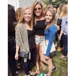 Meet your Posher, Carly