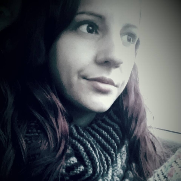 Meet your Posher, Candice