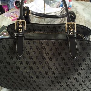 Dooney and Bourke purse. REDUCED