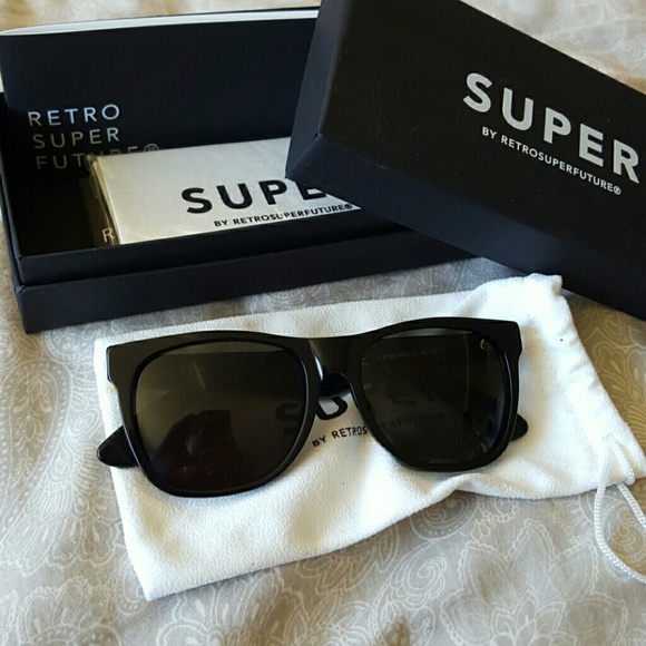 NEW Super by RETROSUPERFUTURE Classic Black