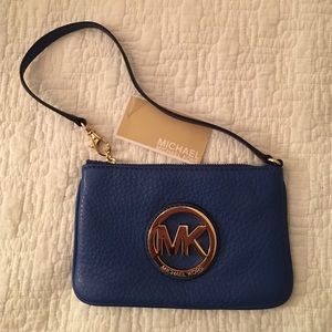 **Reduced** Michael Kors - Fulton Wristlet