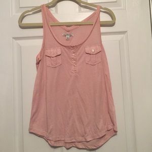 light dusty rose tank top.