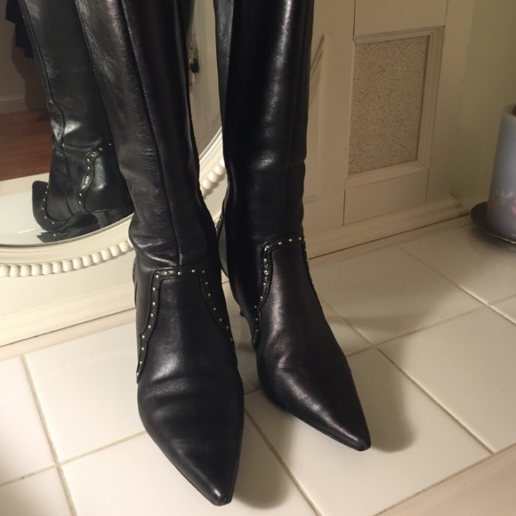 Michael kors leather boots with gold studs - Picture 3 of 4