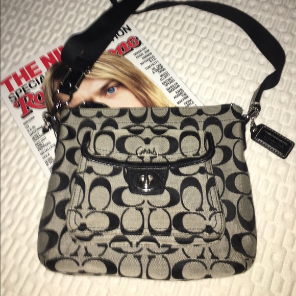 Cross body Coach purse