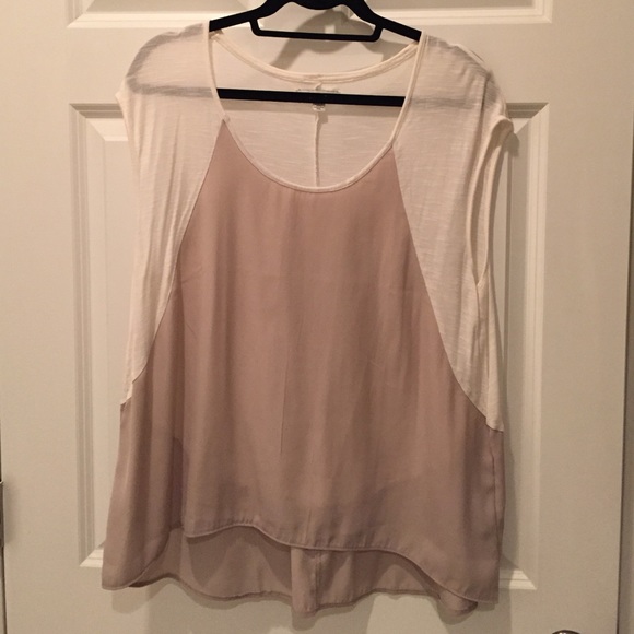 High-Low Hem Cream Blouse