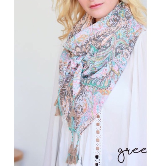 Floral Printed Lightweight Scarf Top - Picture 2 of 4