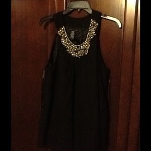 Beaded neck line size large