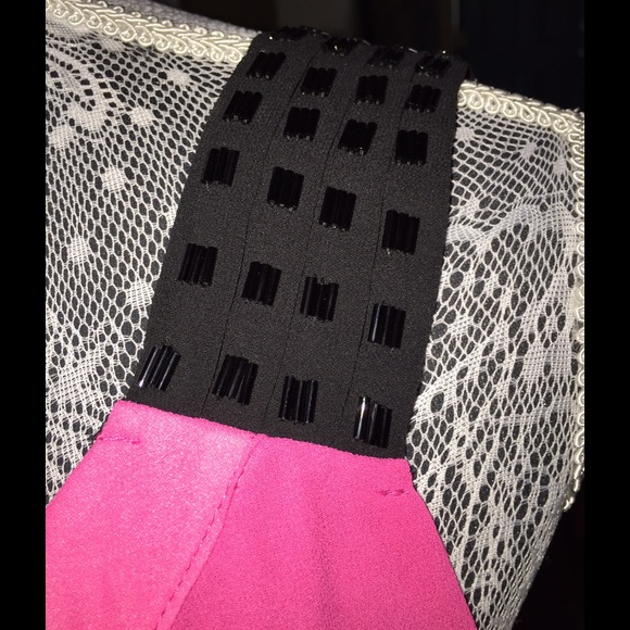 Blouse - Picture 2 of 2