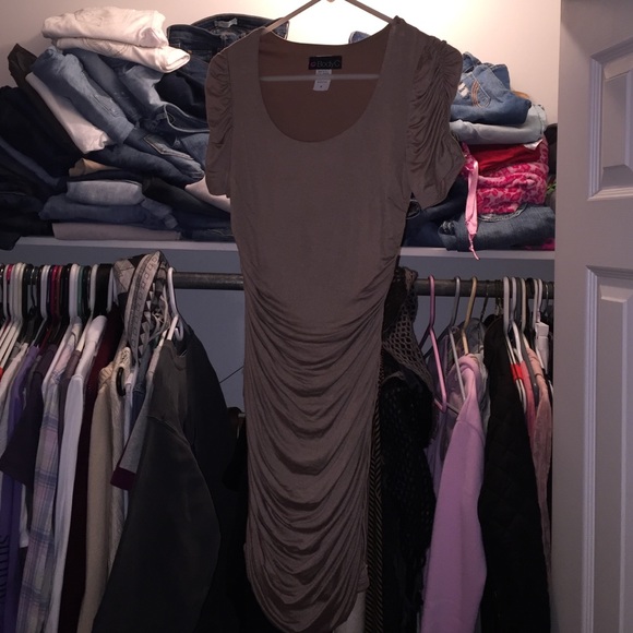 V.s 3-Dresses