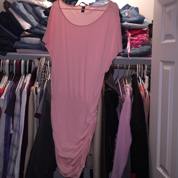 V.s 3-Dresses - Picture 2 of 4