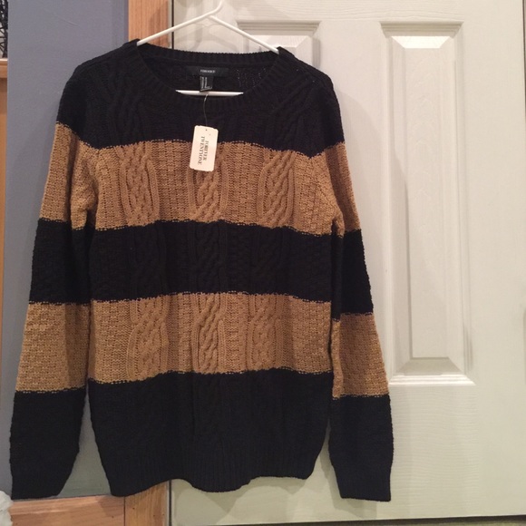 🔸Women's Forever 21 sweater🔸