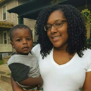 Meet your Posher, Latanya