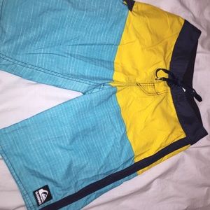 Quiksilver Mens Swim Trunks Size 28