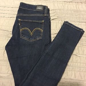 Levi's skinny jeans