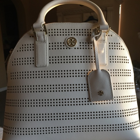 Sold π2x HPπ Tory Burch Dome bag. - Picture 3 of 4
