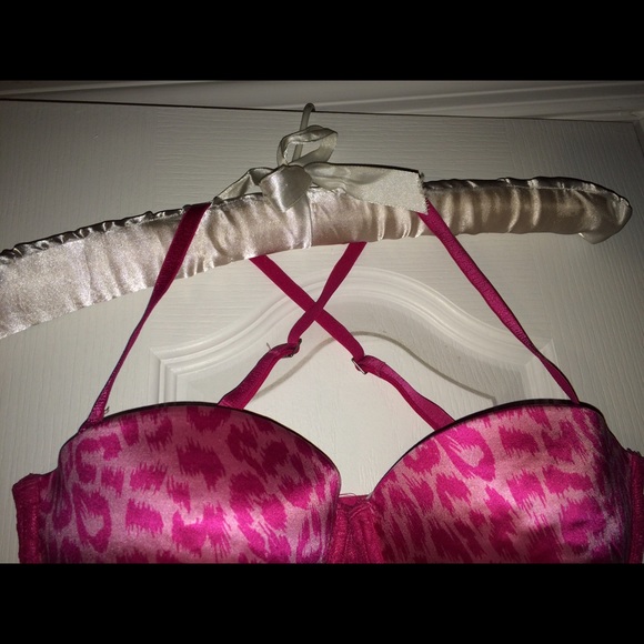 👙 Victoria Secret bra 👙 - Picture 2 of 4