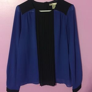 Adorable long sleeve dress blouse