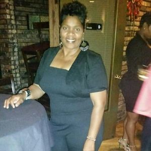 Meet your Posher, Yolanda