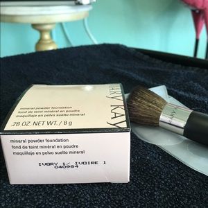 Mary Kay Mineral Foundation