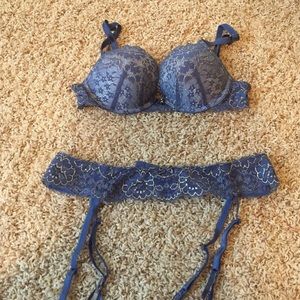 VS Dream Angels blue lace push-up bra, garter belt