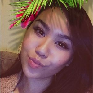 Meet your Posher, Annie