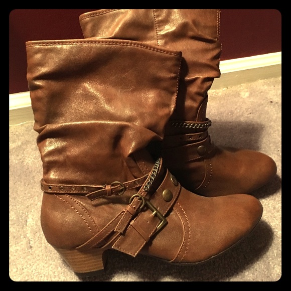 Fashionable cowboy boots