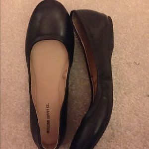 Black Ballet Flats