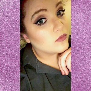 Meet your Posher, Brianna