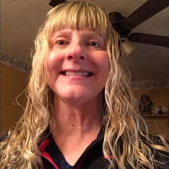 Meet your Posher, Deborah