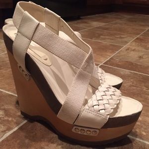 'Walter' by BCBGMAXAZRIA *24 hr discount!*