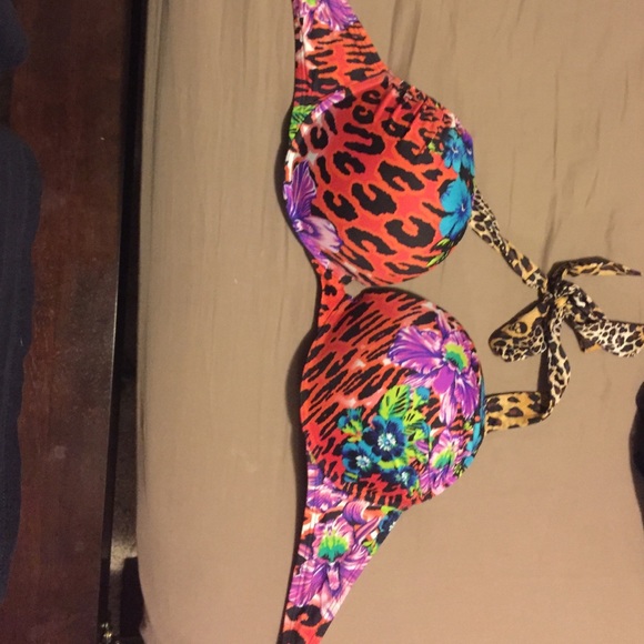 Victoria secret bathing suit top 🔥
