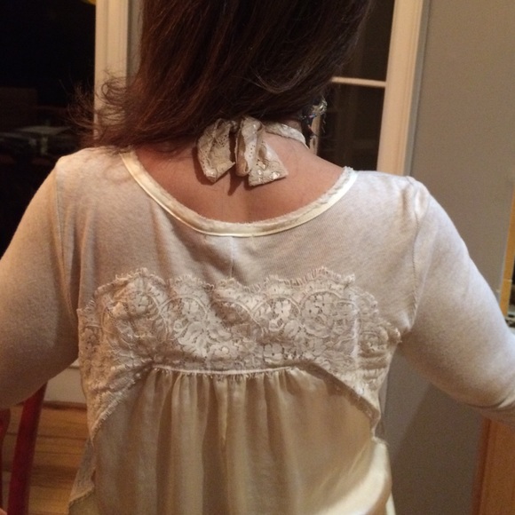Bordeaux soft lace & satin detail soft oatmeal T