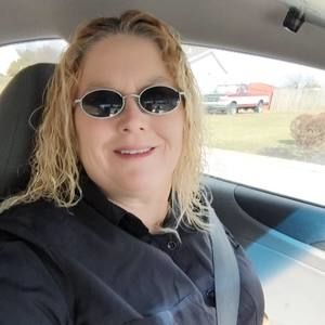 Meet your Posher, Vivian