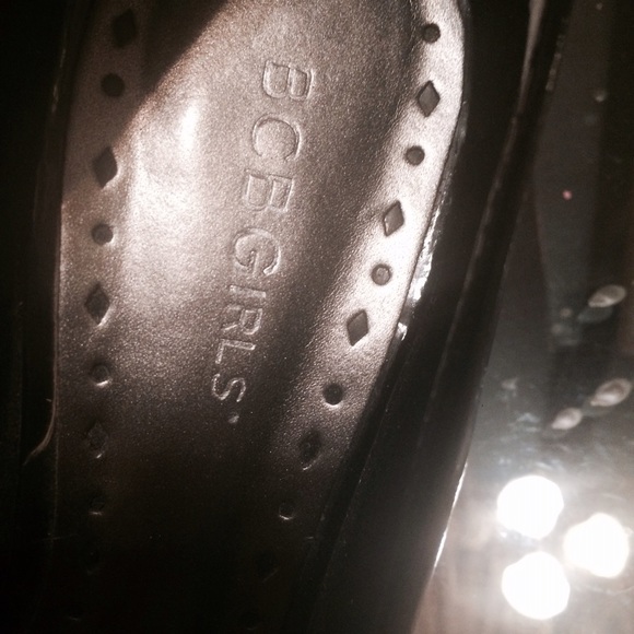 BCBG pumps - Picture 2 of 3