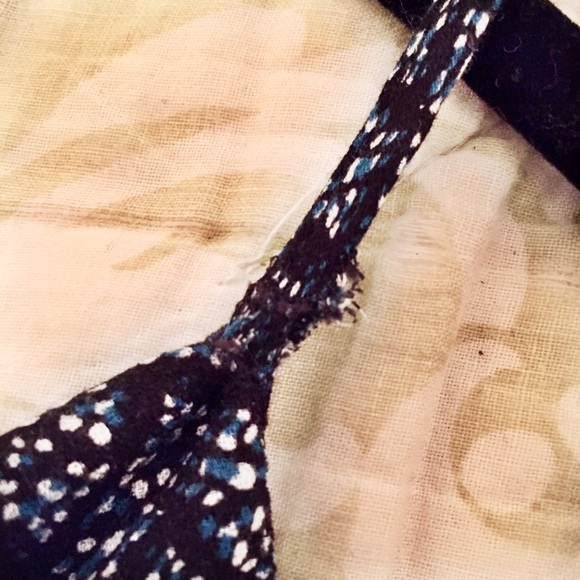 πHPπ Blue patterned AEO tank top - Picture 4 of 4